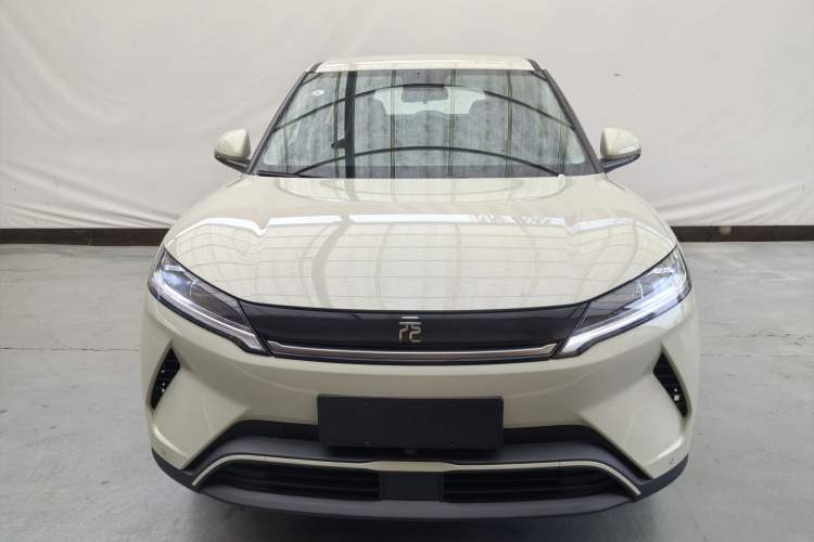 Used BYD Yuan UP 2025 Model 301KM Leading Version Exterior 3