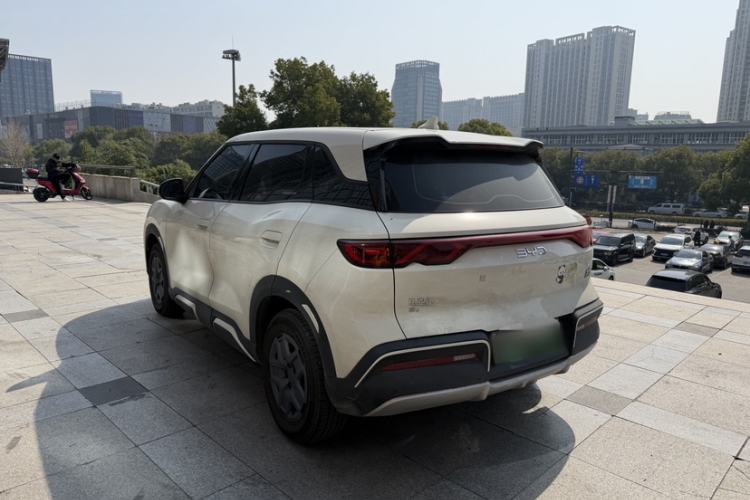 Used BYD Yuan UP 2025 Model 301KM Leading Version Exterior 6