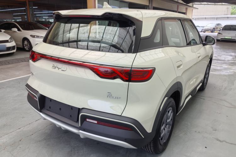 Used BYD Yuan UP 2025 Model 301KM Leading Version Exterior 9