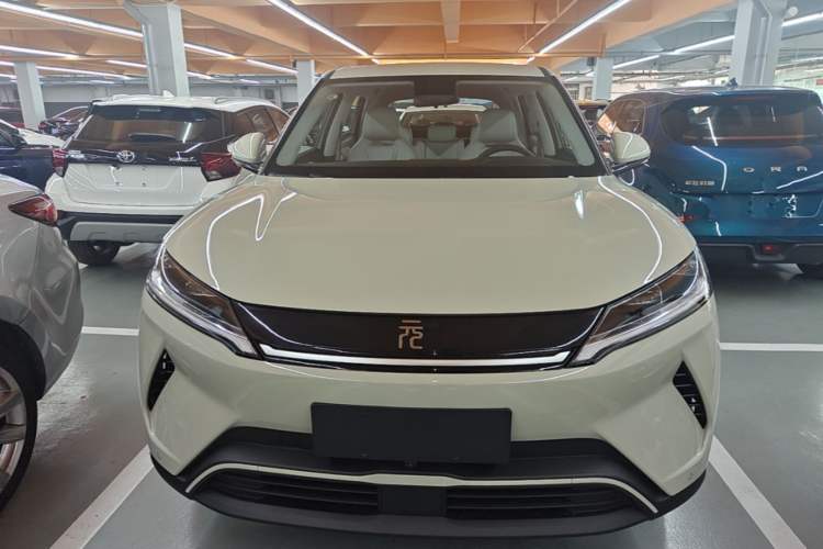 Used BYD Yuan UP 2025 Model 301KM Leading Version Front