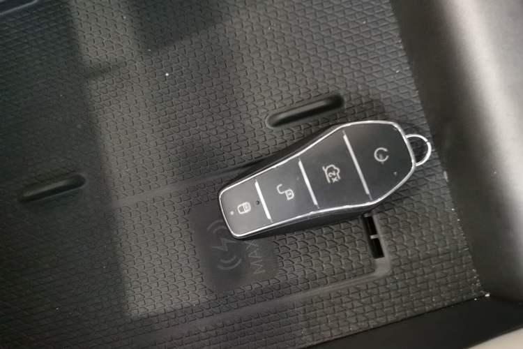 Used BYD Yuan UP 2025 Intelligent Driving Version 401 km Beyond-Range Edition Interior 1