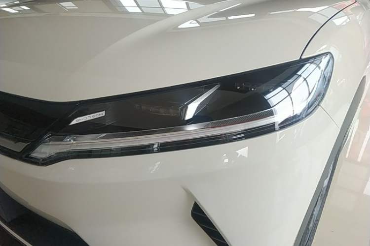 Used BYD Yuan UP 2025 Model 301KM Leading Version Left Front Headlight