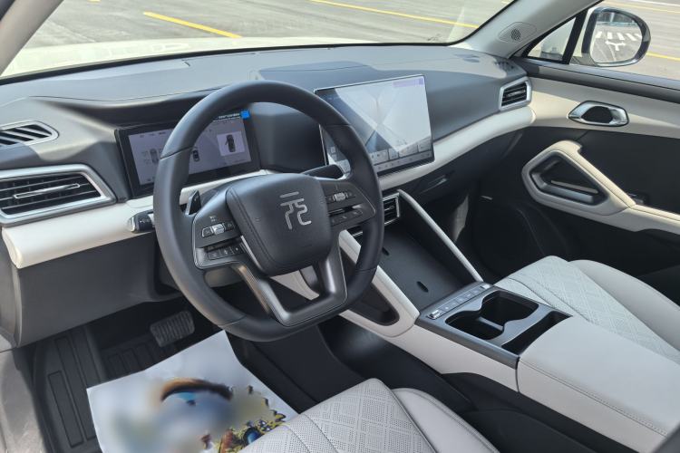 Used BYD Yuan UP 2025 Intelligent Driving Version 401 KM Dynamic Edition Left Front Seat