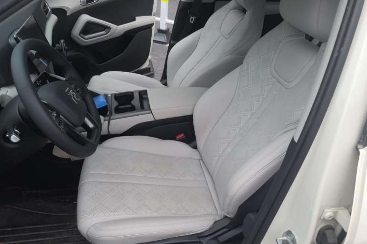 Used BYD Yuan UP 2025 Model 301KM Leading Version Left Front Seat