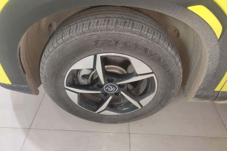 Used BYD Yuan UP 2025 Intelligent Driving Version 401 km Beyond-Range Edition Left Front Wheel Hub
