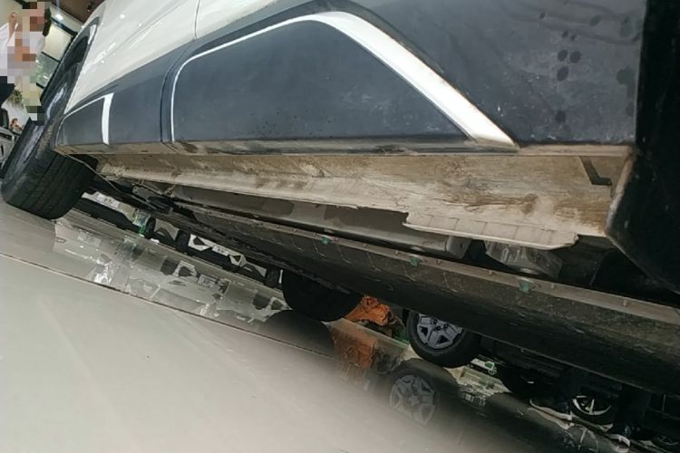 Used BYD Yuan UP 2025 Model 301KM Leading Version Left Side Sill