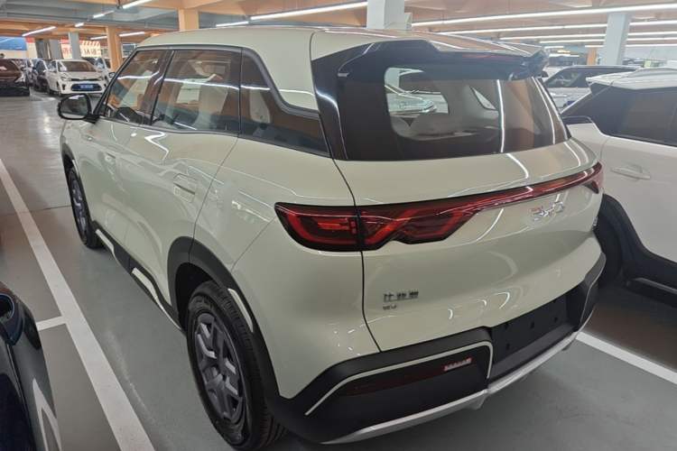 Used BYD Yuan UP 2025 Model 301KM Leading Version Rear Left 45 Deg