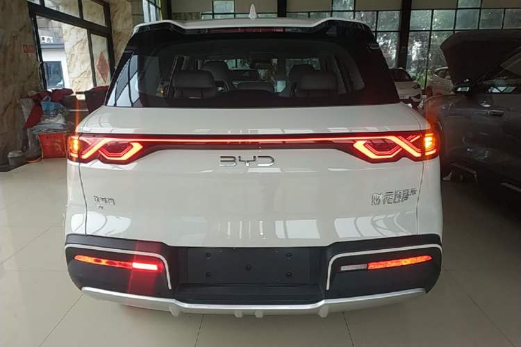 Used BYD Yuan UP 2025 Model 301KM Leading Version Rear
