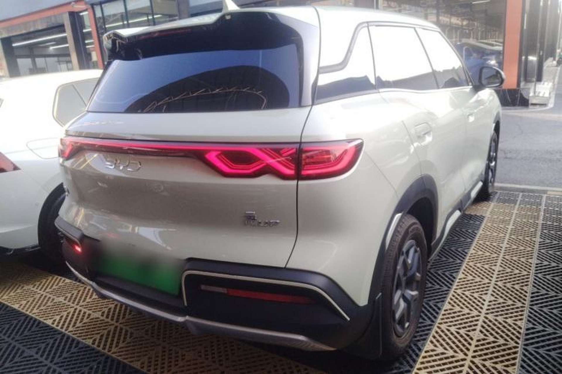 Used BYD Yuan UP 2025 Model 301KM Leading Version Rear Right 45 Deg