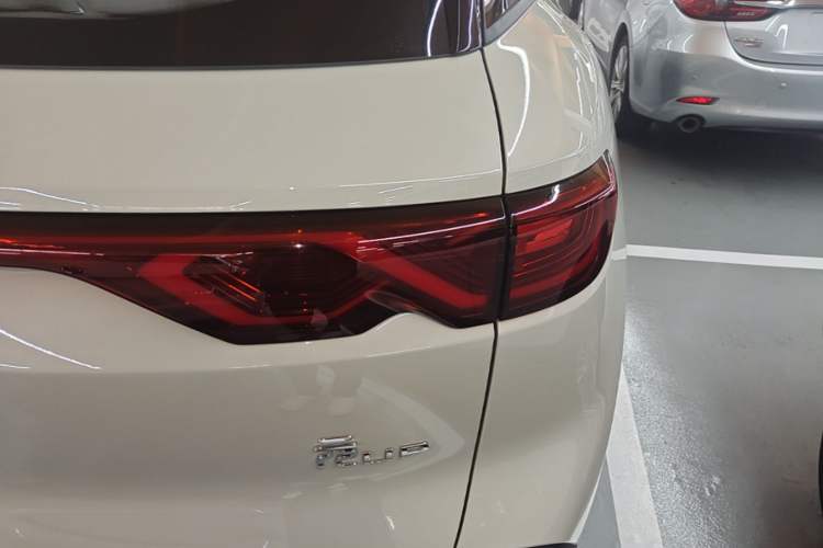 Used BYD Yuan UP 2025 Model 301KM Leading Version Right Rear Taillight