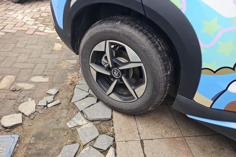 Used BYD Yuan UP 2025 Intelligent Driving Version 401 km Leading Edition Right Rear Wheel Hub