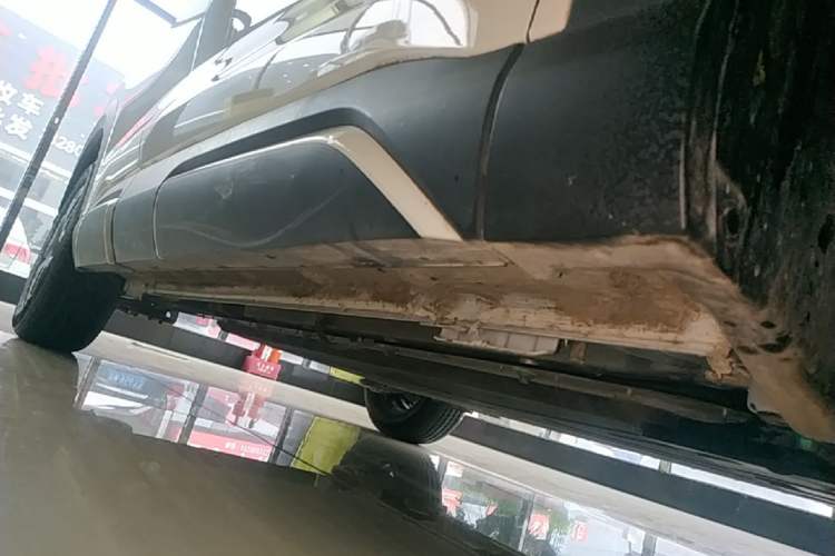 Used BYD Yuan UP 2025 Model 301KM Leading Version Right Side Sill
