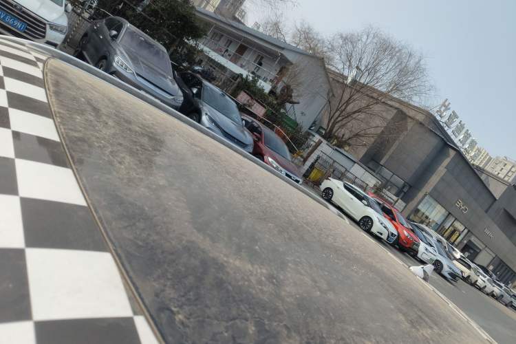 Used BYD Yuan UP 2025 Intelligent Driving Version 401 km Beyond-Range Edition Roof