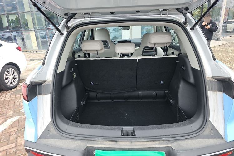 Used BYD Yuan UP 2025 Intelligent Driving Version 401 km Leading Edition Trunk