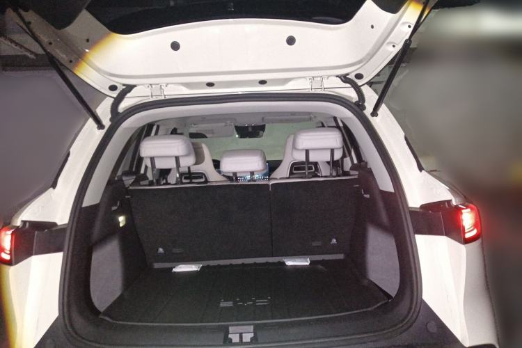 Used BYD Yuan UP 2025 Intelligent Driving Version 401 KM Dynamic Edition Trunk