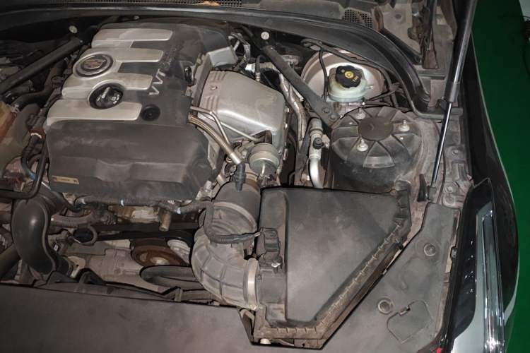 Used Cadillac ATS 2014 28T Elite Edition Engine Bay Left