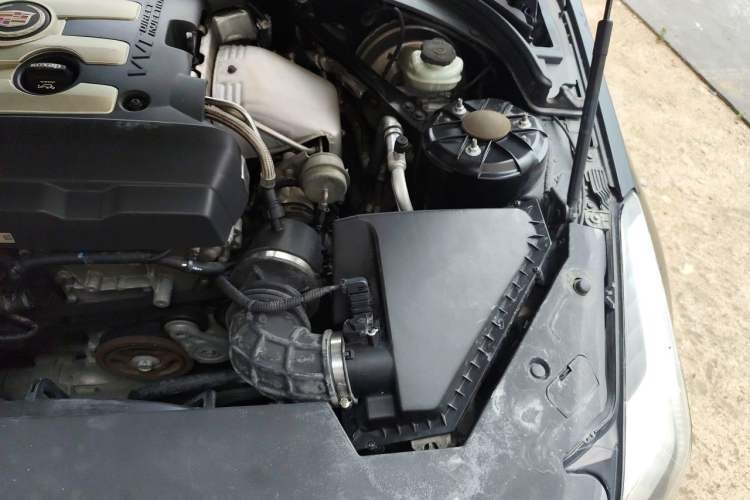 Used Cadillac ATS 2014 28T Elite Edition Engine Bay Left