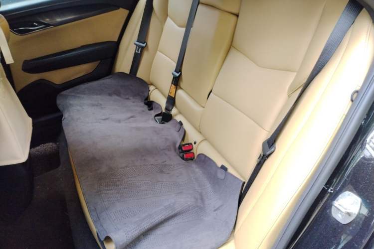 Used Cadillac ATS 2014 28T Comfort Version Left Rear Seat