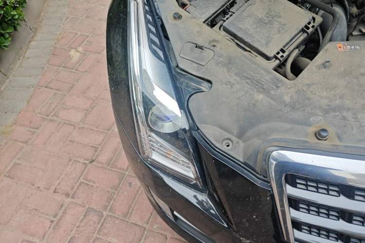 Used Cadillac ATS 2014 28T Comfort Version Right Front Headlight