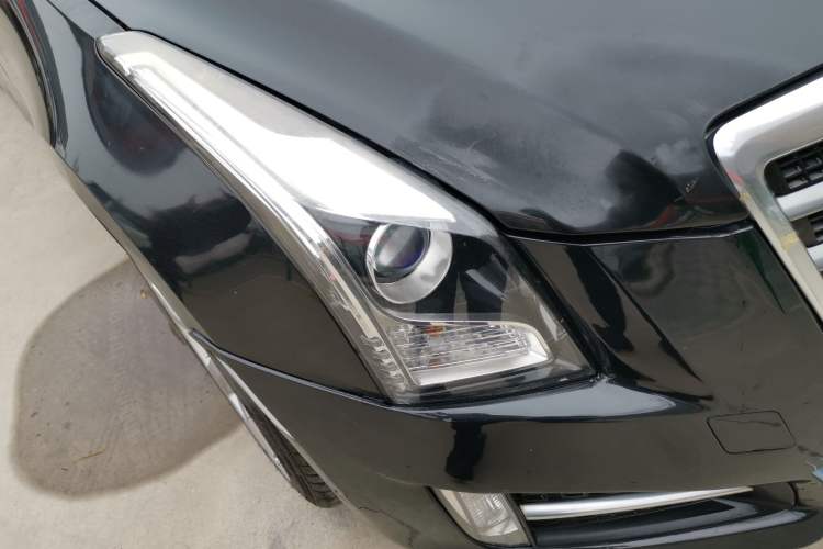 Used Cadillac ATS 2014 28T Comfort Version Right Front Headlight