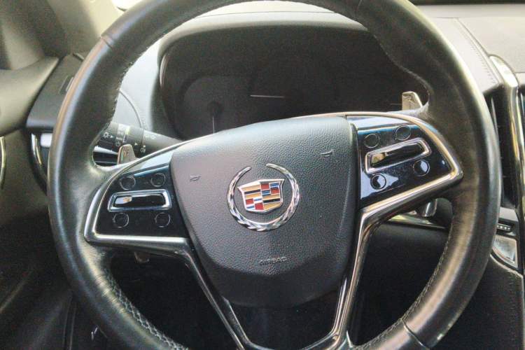 Used Cadillac ATS 2014 28T Leading Model Steering Wheel