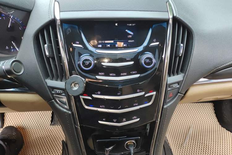 Used Cadillac ATS 2014 28T Comfort Version Audio And AC Panel