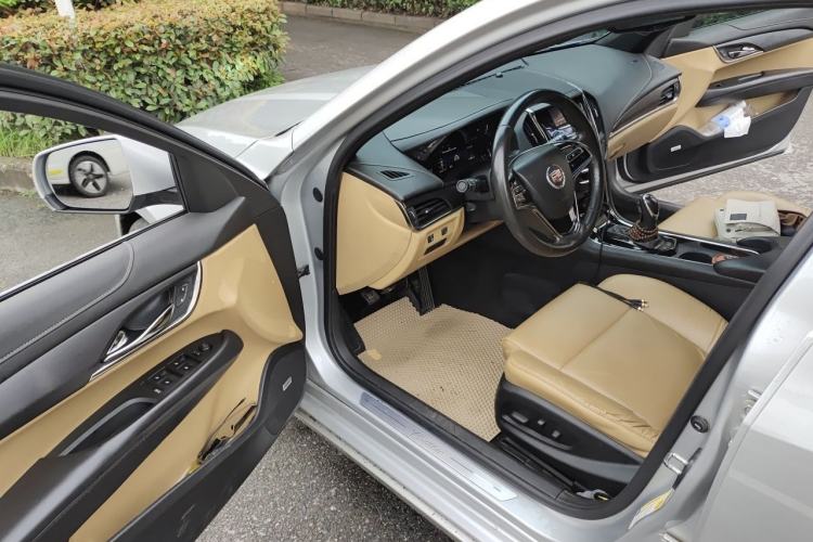 Used Cadillac ATS 2014 28T Comfort Version Driver Seat