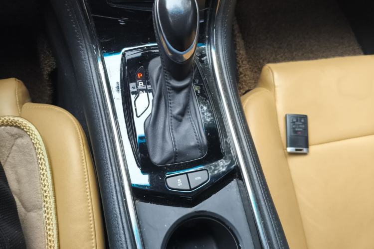 Used Cadillac ATS 2014 28T Elite Edition Gear Lever