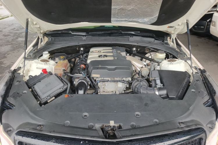 Used Cadillac ATS 2014 28T Comfort Version Engine Bay