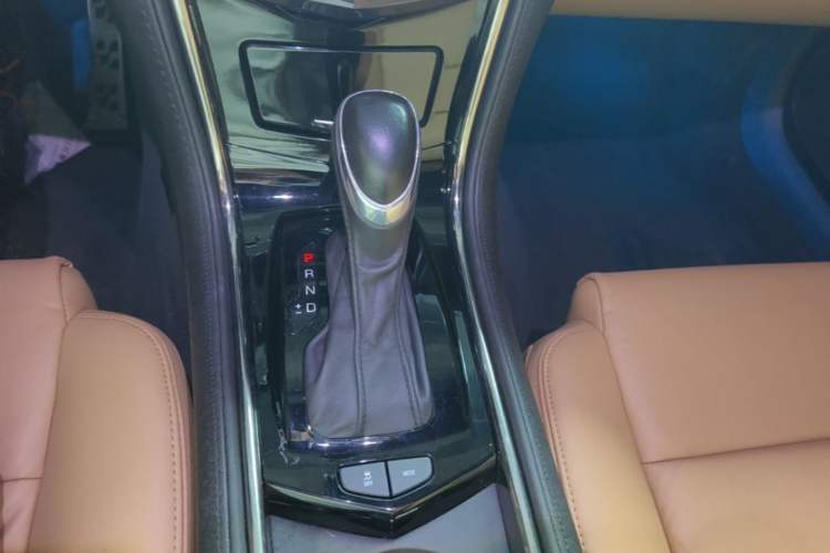 Used Cadillac ATS 2014 28T Comfort Version Gear Lever