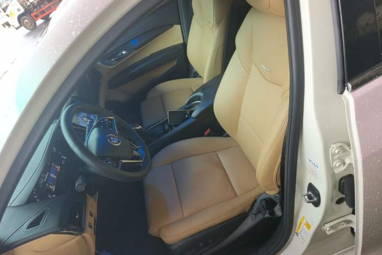 Used Cadillac ATS 2014 28T Comfort Version Left Front Seat
