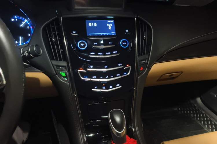 Used Cadillac ATS 2014 28T Comfort Version Audio And AC Panel