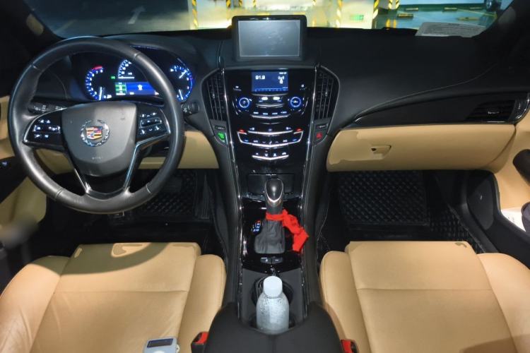 Used Cadillac ATS 2014 28T Comfort Version Center Console