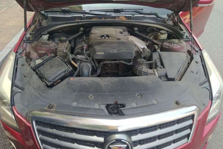 Used Cadillac ATS 2014 28T Luxury Model Engine Bay