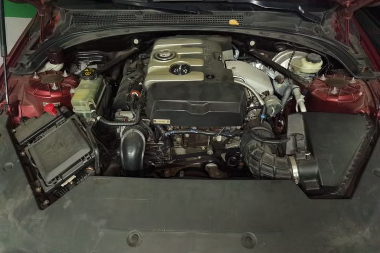 Used Cadillac ATS 2014 28T Comfort Version Engine Bay
