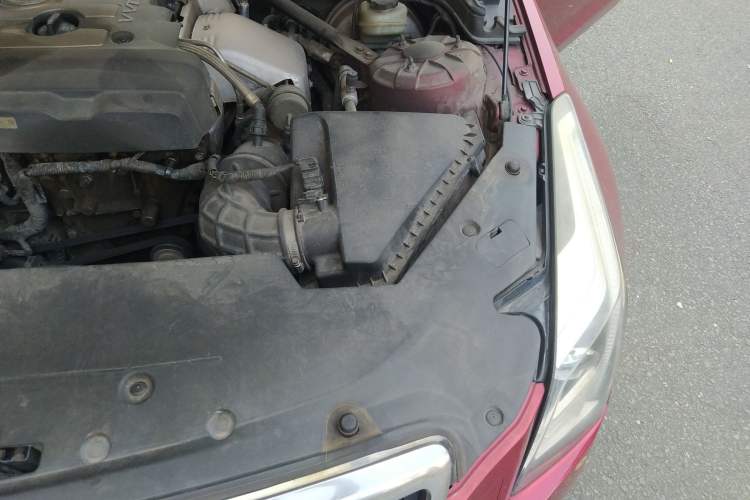 Used Cadillac ATS 2014 28T Luxury Model Engine Bay Left