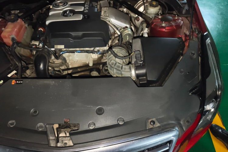 Used Cadillac ATS 2014 28T Comfort Version Engine Bay Left