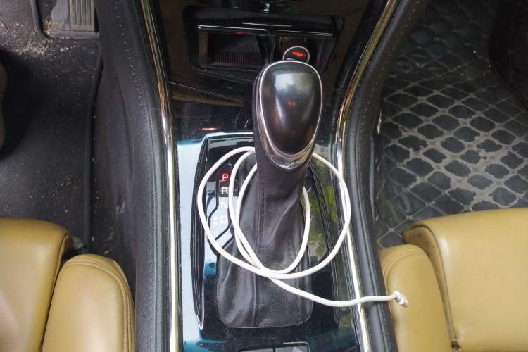 Used Cadillac ATS 2014 28T Luxury Model Gear Lever
