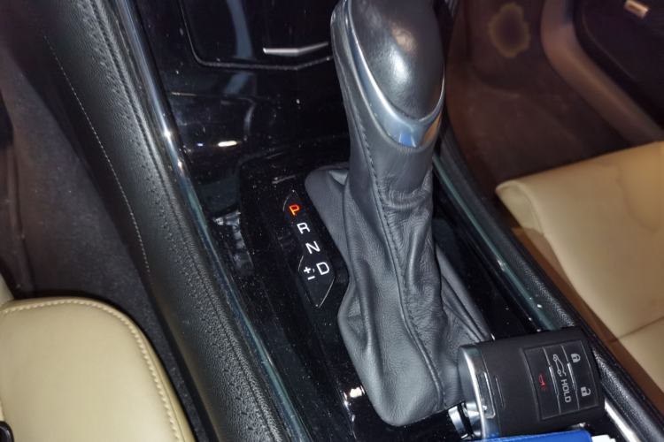 Used Cadillac ATS 2014 28T Comfort Version Gear Lever