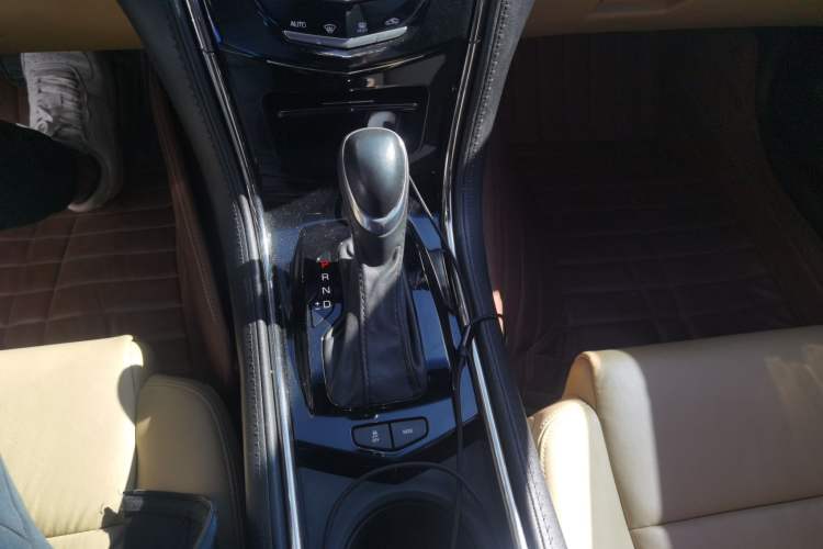 Used Cadillac ATS 2014 28T Elite Edition Gear Lever