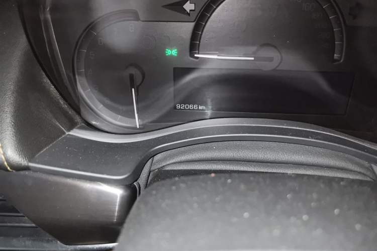 Used Cadillac ATS 2014 28T Comfort Version Odometer Close Up