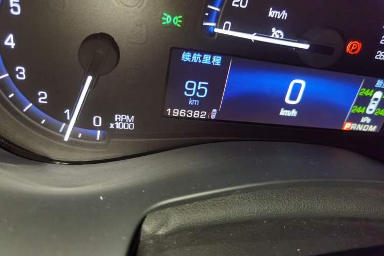 Used Cadillac ATS 2014 28T Comfort Version Odometer Close Up