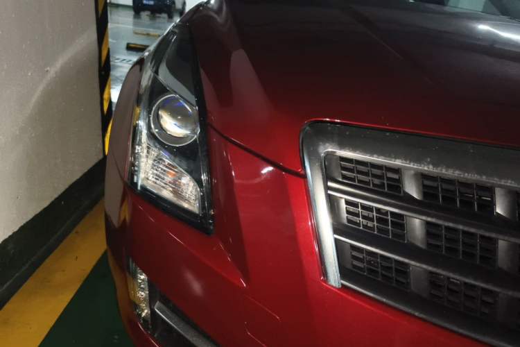 Used Cadillac ATS 2014 28T Comfort Version Right Front Headlight