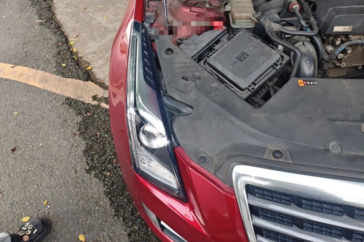 Used Cadillac ATS 2014 28T Comfort Version Right Front Headlight