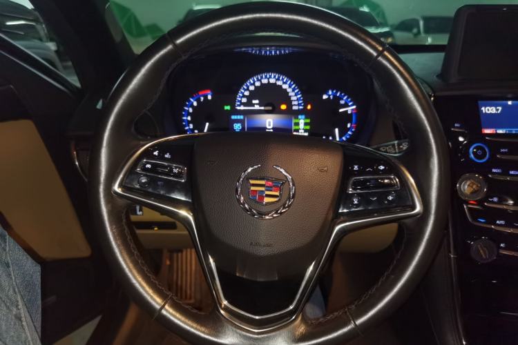 Used Cadillac ATS 2014 28T Comfort Version Steering Wheel