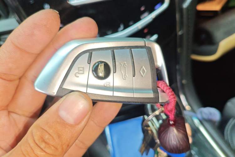 Used Cadillac ATS 2014 28T Comfort Version Vehicle Key