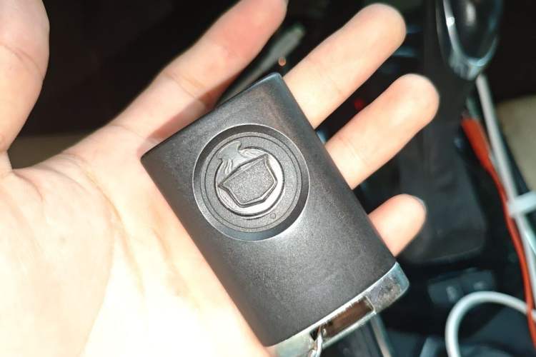Used Cadillac ATS 2014 28T Comfort Version Vehicle Key