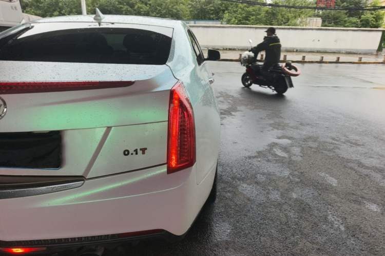Used Cadillac ATS 2014 28T Comfort Version Right Rear Taillight