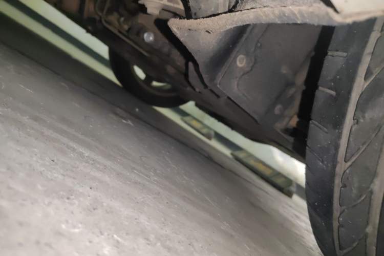 Used Cadillac ATS 2014 28T Comfort Version Chassis Front Right