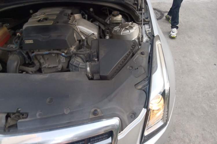 Used Cadillac ATS 2014 28T Comfort Version Engine Bay Left